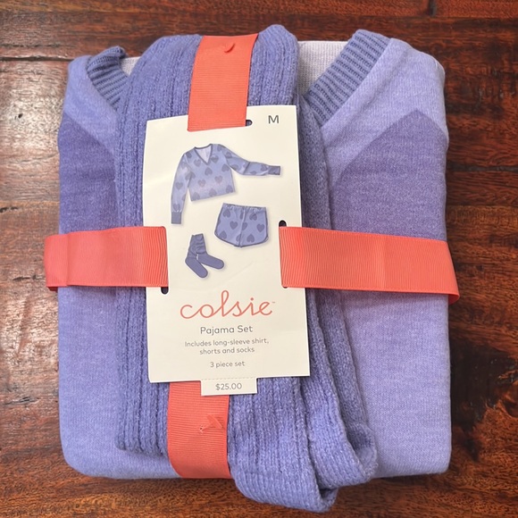 NWT! Colsie blue heart pajama set - long sleeve top, shorts, and socks - Picture 2 of 3